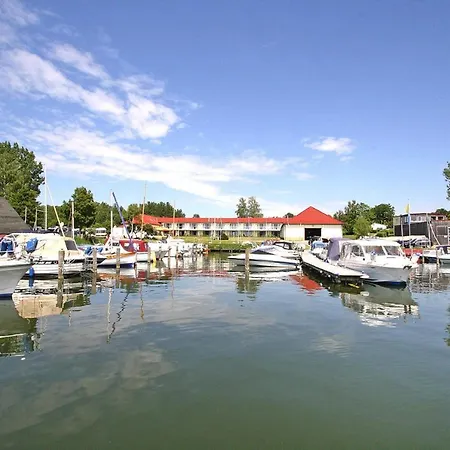 At Heidensee, Schwerin Apartmán *